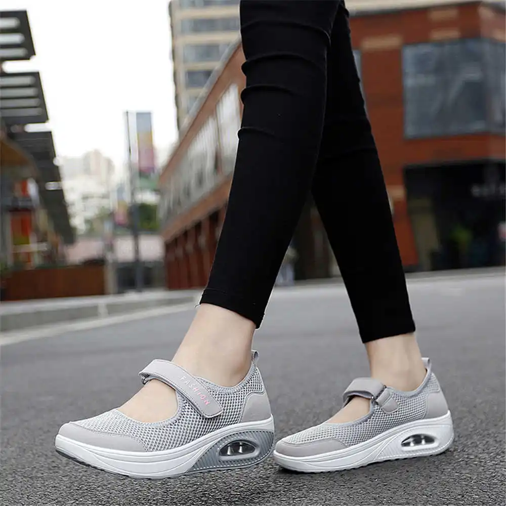 Women'S Fashion From The 50S - 36-41 Demi-season Colored Sneakers Walking Skates